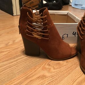 Bamboo Barracuda Heel